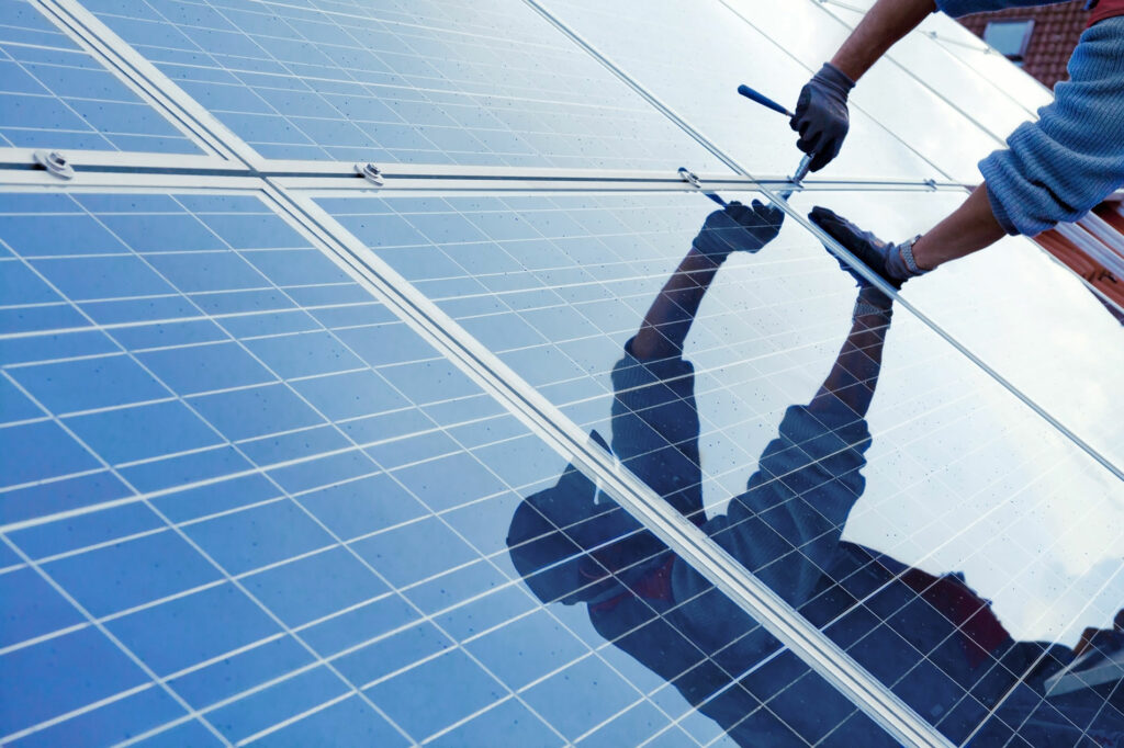 Erneuerbare Energien - Vertrieb Solaranlagen und EDL